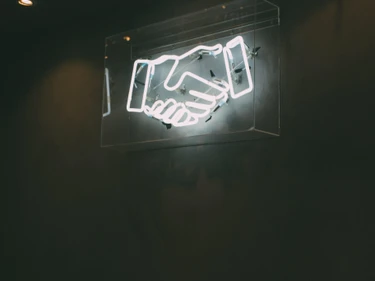 Charles deluvio AT5vu Poi8vc unsplash