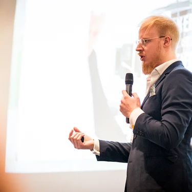 Forum u TUM 0284 hires