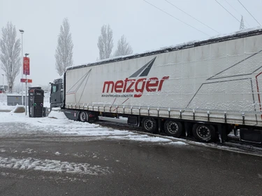 PXL 20260220 071908627