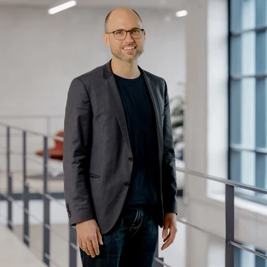 Digital Hub Mobility Team Bernhard Kalkbrenner Director