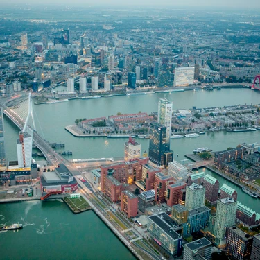 Skyline Gerhard van Roon Kunst Vliegwerk 1254 scaled