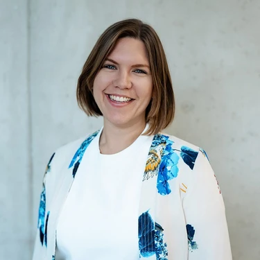 Sabrina Koch Headshot