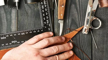 M LD 001 E Leatherworking for Beginners English C