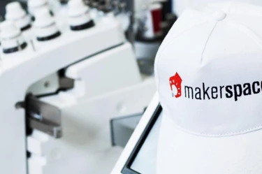 M TX 003 Sticken mit Kappen und Klemmrahmenhalter C