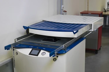 G KU 03 Thermoforming machine