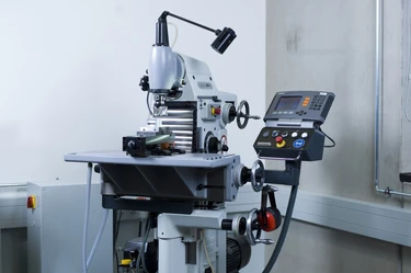 G MS 01 Universal Fras und Bohrmaschine Deckel